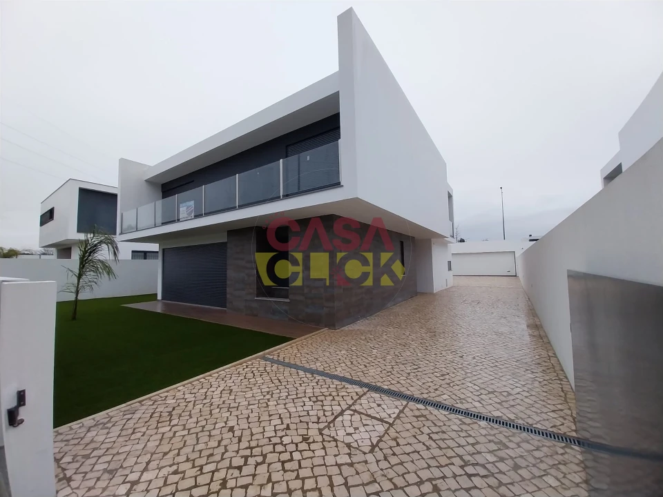 Moradia T5 para Venda em São João Baptista Foto 50