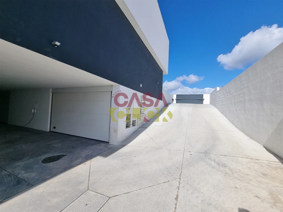 Moradia T4 para Venda em São João Baptista Foto 17