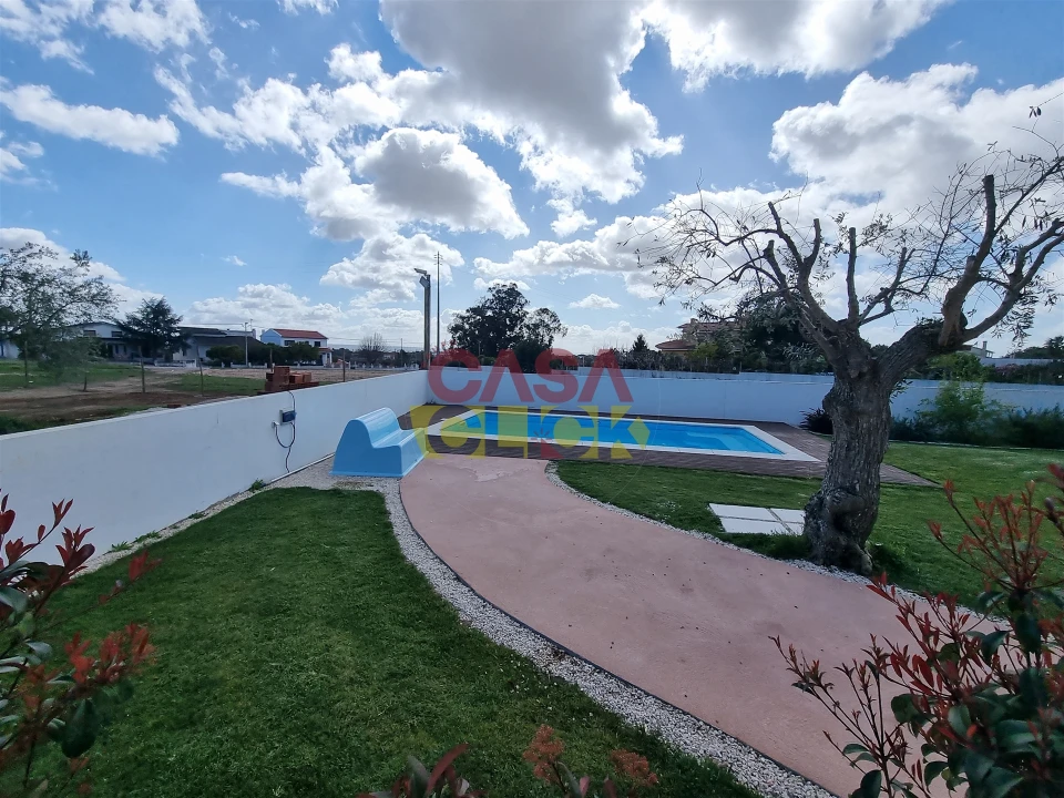 Moradia T4 para Venda em São João Baptista Foto 13