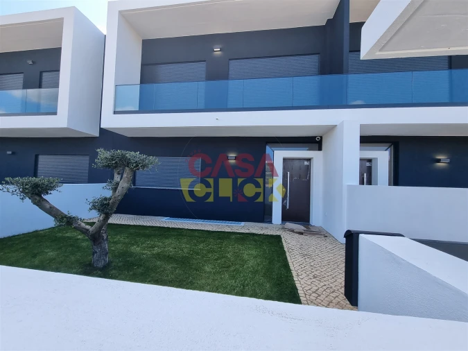 Moradia T4 para Venda em São João Baptista Foto 4