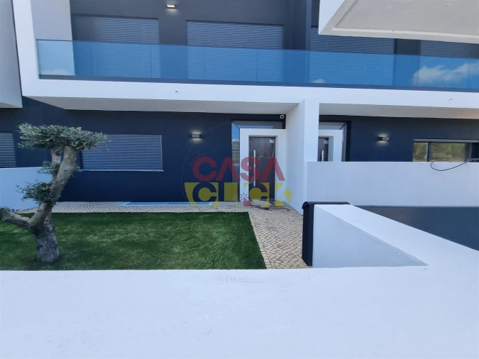 Moradia T4 para Venda em São João Baptista Foto 5