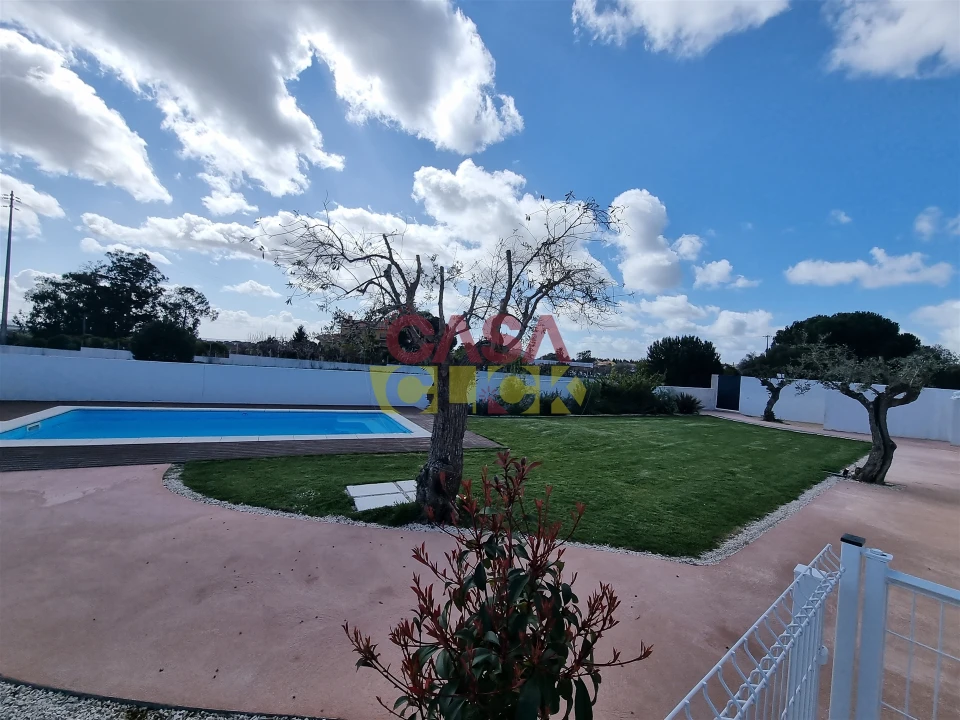 Moradia T4 para Venda em São João Baptista Foto 12