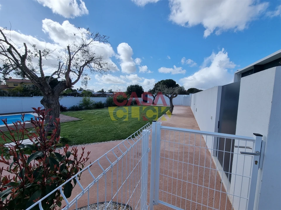 Moradia T4 para Venda em São João Baptista Foto 10