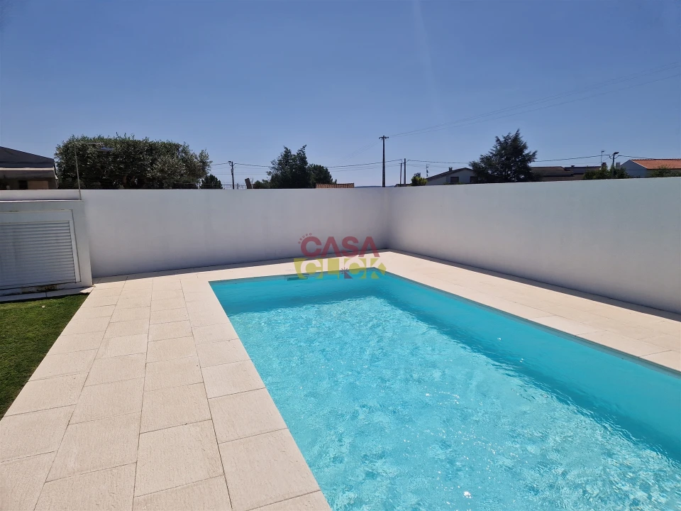 Moradia T4 para Venda em São João Baptista Foto 2