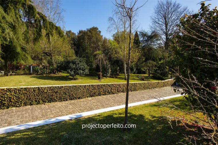 Moradia T4 para Venda em Paços de Brandão Foto 6