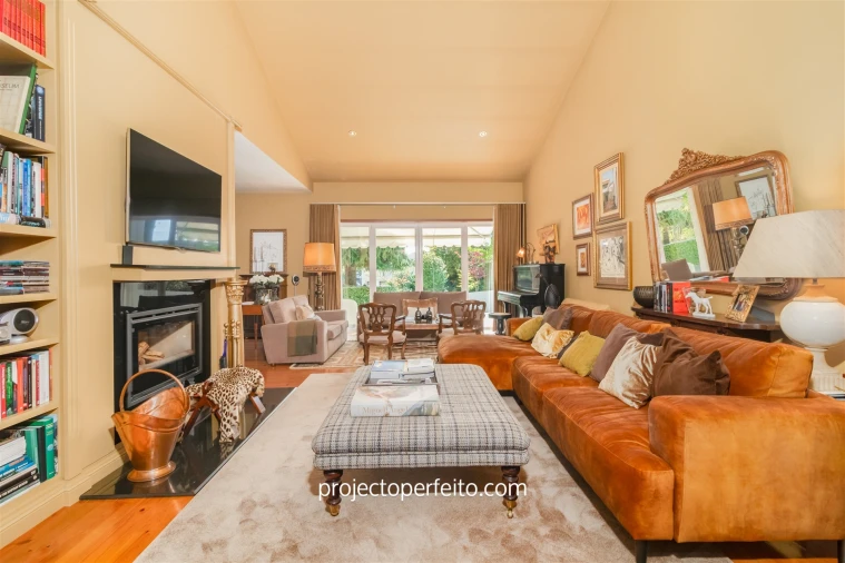 Moradia T4 para Venda em Paços de Brandão Foto 16