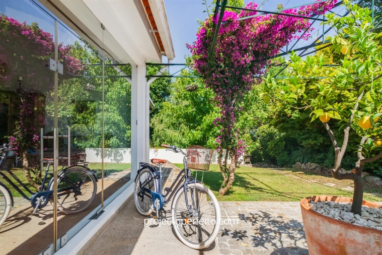 Moradia T4 para Venda em Paços de Brandão Foto 4