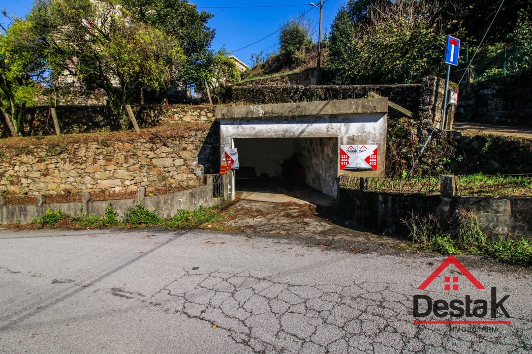 Moradia T5 para Venda em Cedrim e Paradela Foto 46