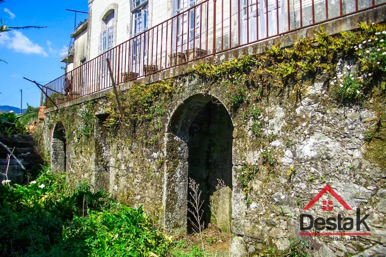 Moradia T5 para Venda em Cedrim e Paradela Foto 12