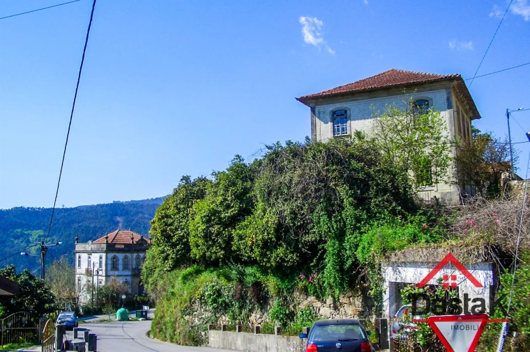 Moradia T5 para Venda em Cedrim e Paradela Foto 2