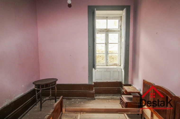 Moradia T5 para Venda em Cedrim e Paradela Foto 33