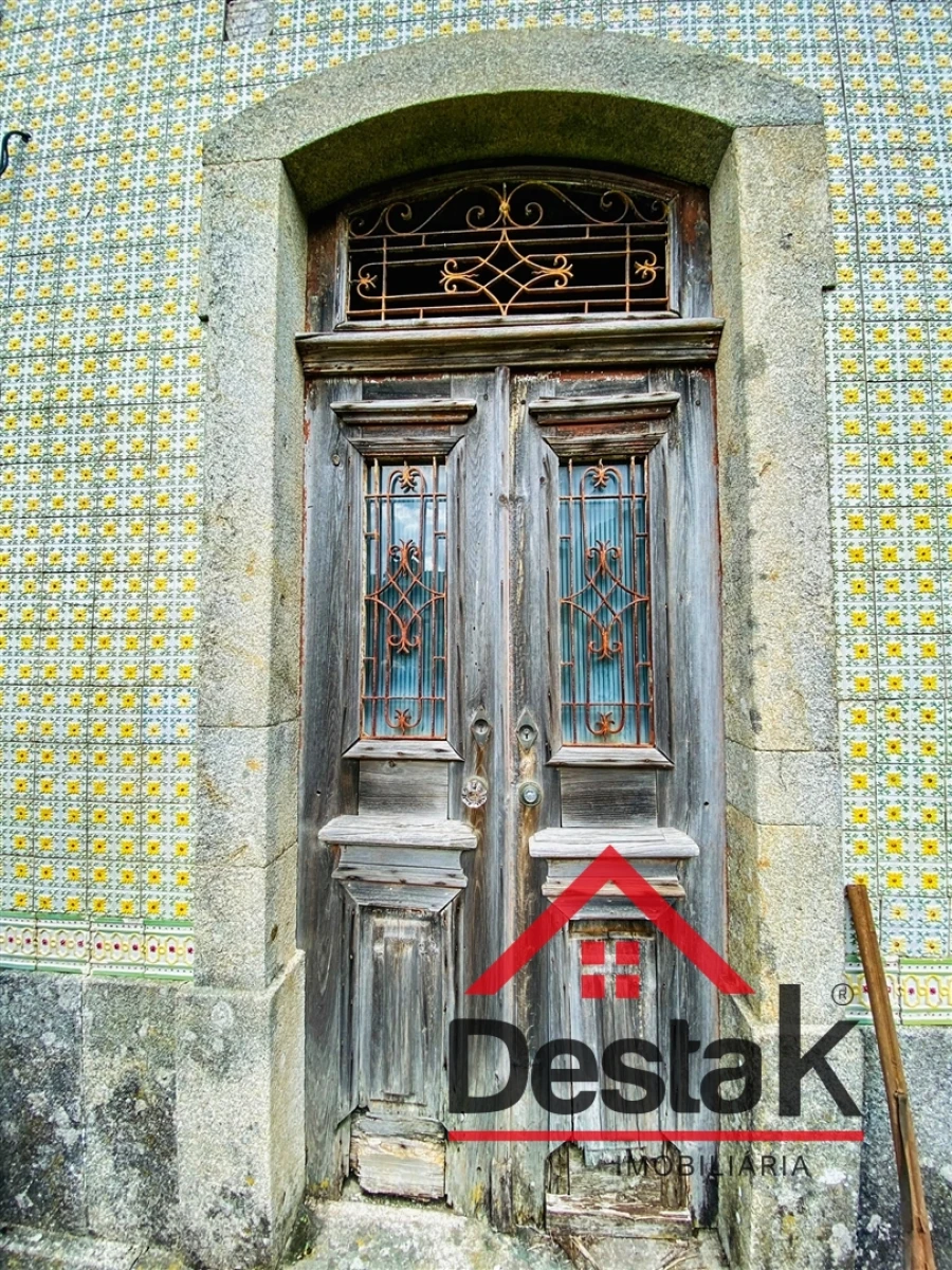 Moradia T5 para Venda em Cedrim e Paradela Foto 10