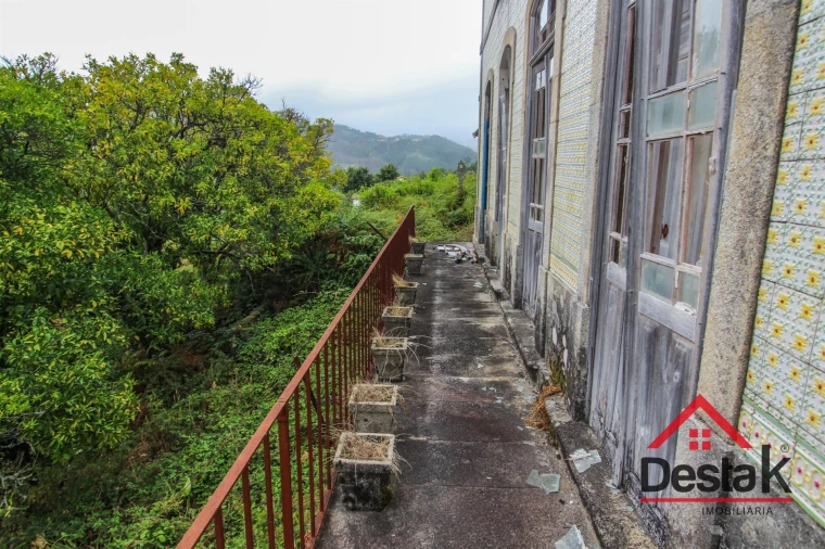 Moradia T5 para Venda em Cedrim e Paradela Foto 7