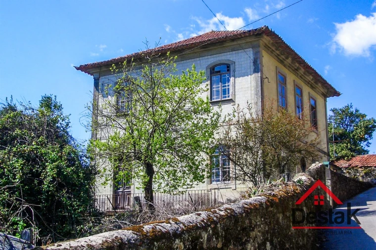 Moradia T5 para Venda em Cedrim e Paradela Foto 3