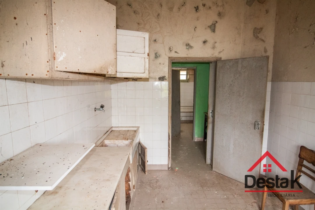 Moradia T5 para Venda em Cedrim e Paradela Foto 29