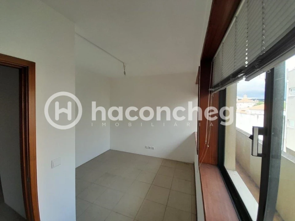 Escritório para Arrendamento em Barcelos, V.Boa, V.Frescainha Foto 4