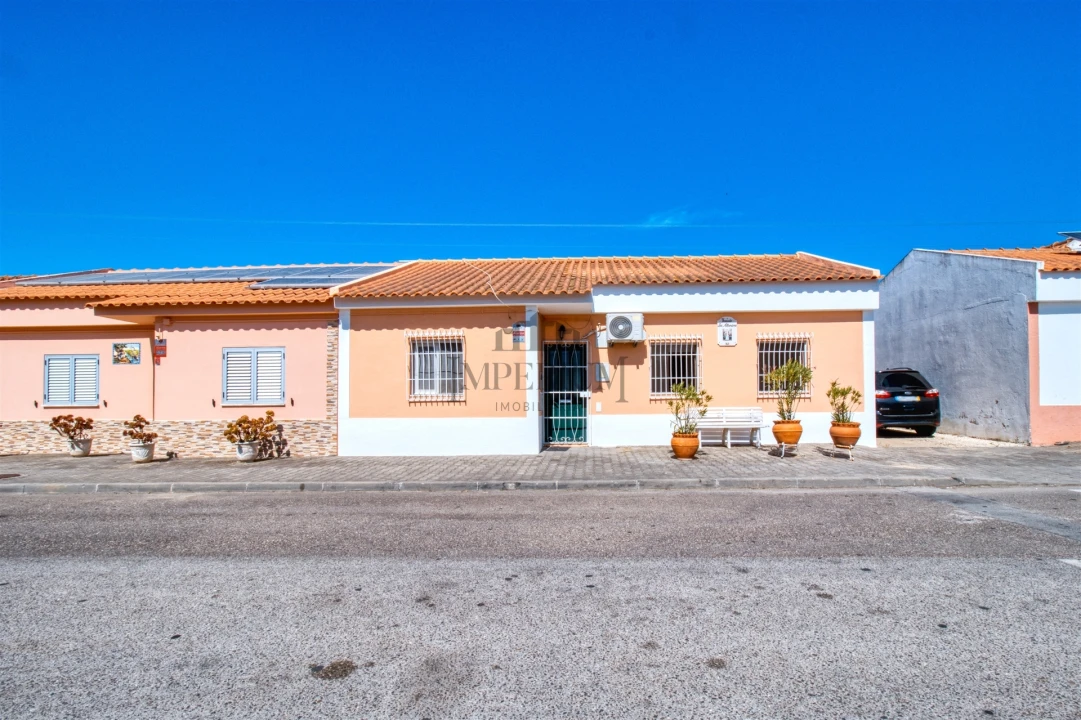 Moradia T3 para Venda em Almeirim Foto 3