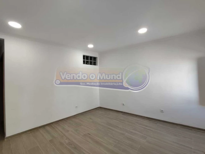 Moradia T2 para Venda em Salvaterra de Magos e Foros de Salvaterra Foto 17