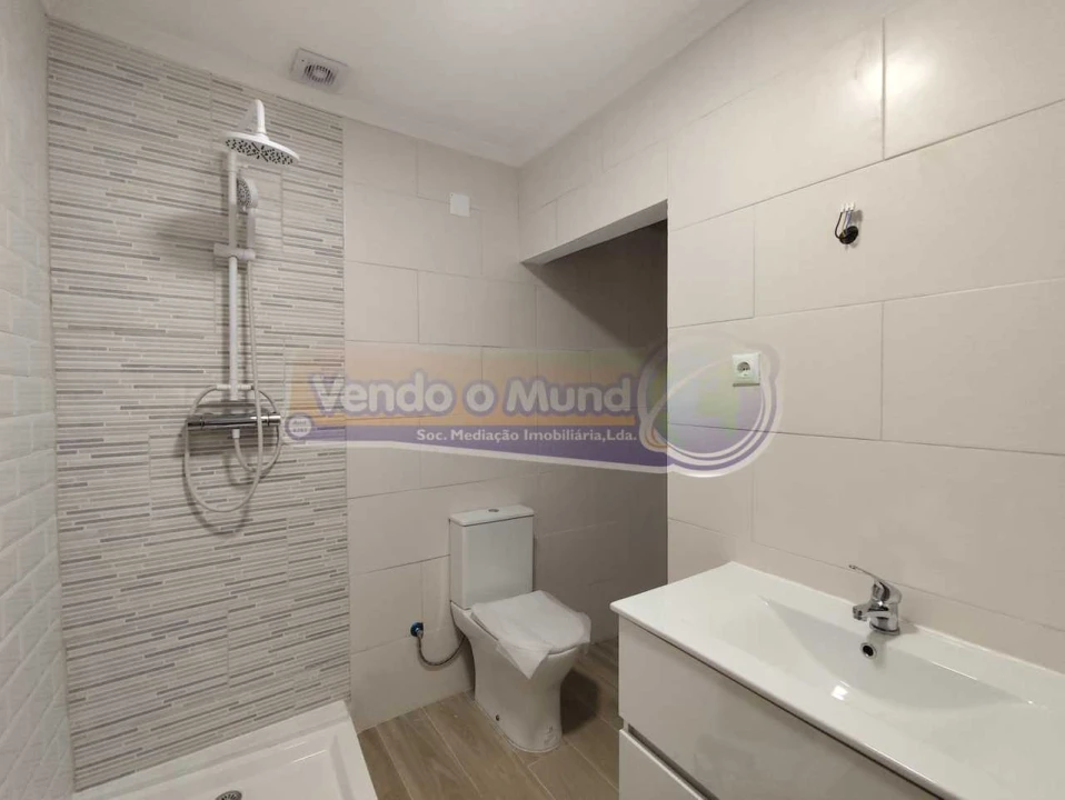 Moradia T2 para Venda em Salvaterra de Magos e Foros de Salvaterra Foto 8