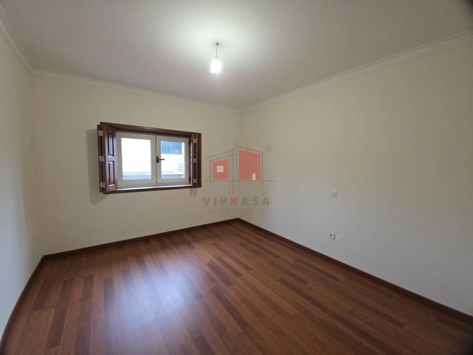 Moradia T3 para Venda em Nine Foto 12