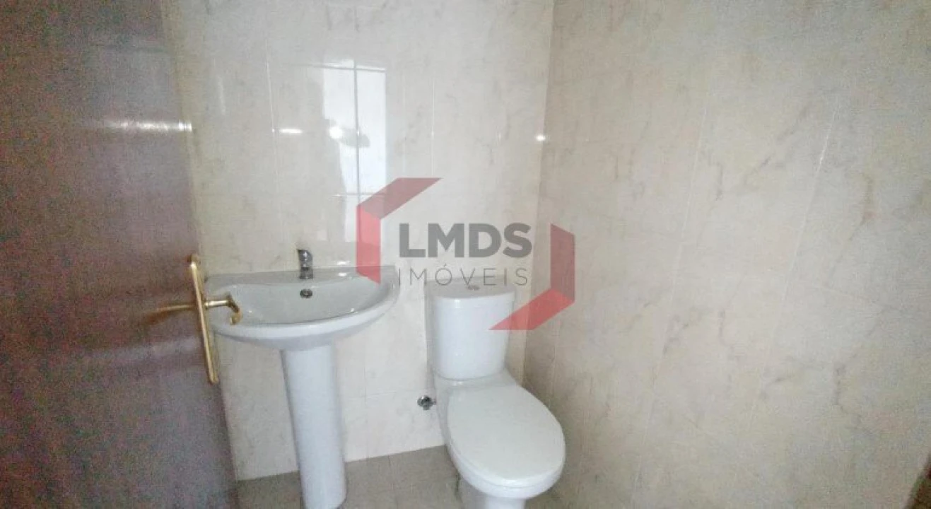 Apartamento T4 para Venda em Perafita, Lavra e Santa Cruz do Bispo Foto 9