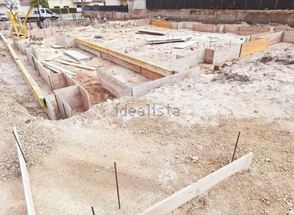 Moradia T4 para Venda em Fernao Ferro Foto 11