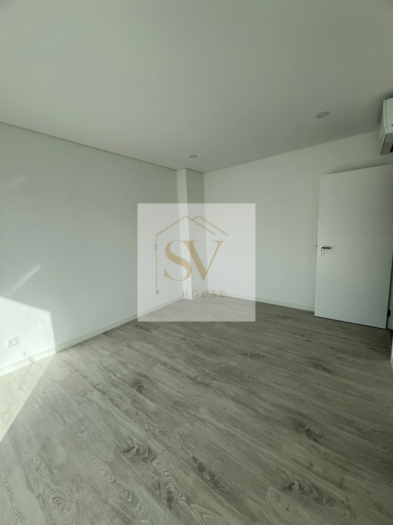 Moradia T3 para Venda em Corroios Foto 20