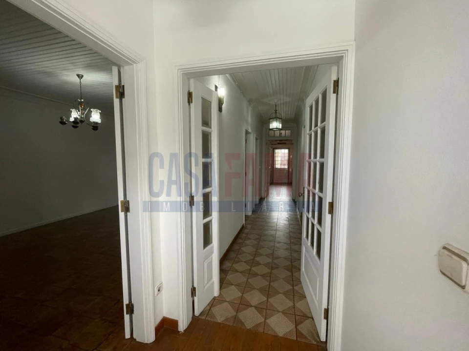 Moradia T4 para Venda em Vila Nova de Famalicão e Calendário Foto 5