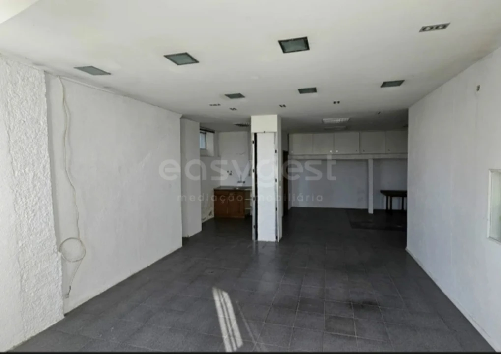 Moradia T3 para Venda em Salgueiro do Campo Foto 33