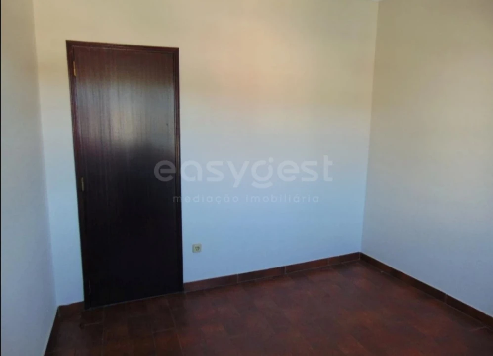 Moradia T3 para Venda em Salgueiro do Campo Foto 17