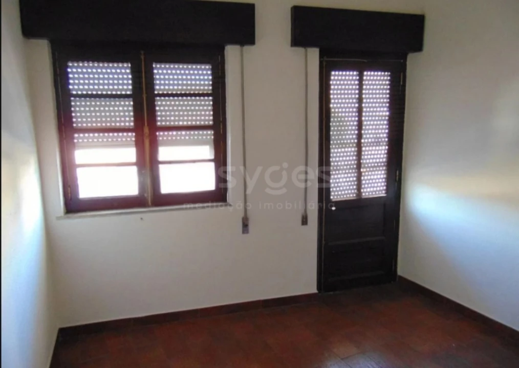 Moradia T3 para Venda em Salgueiro do Campo Foto 24