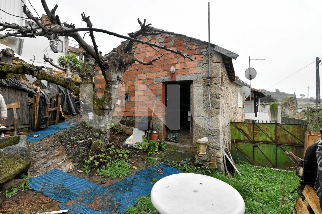 Moradia T4 para Venda em Alcaria Foto 10