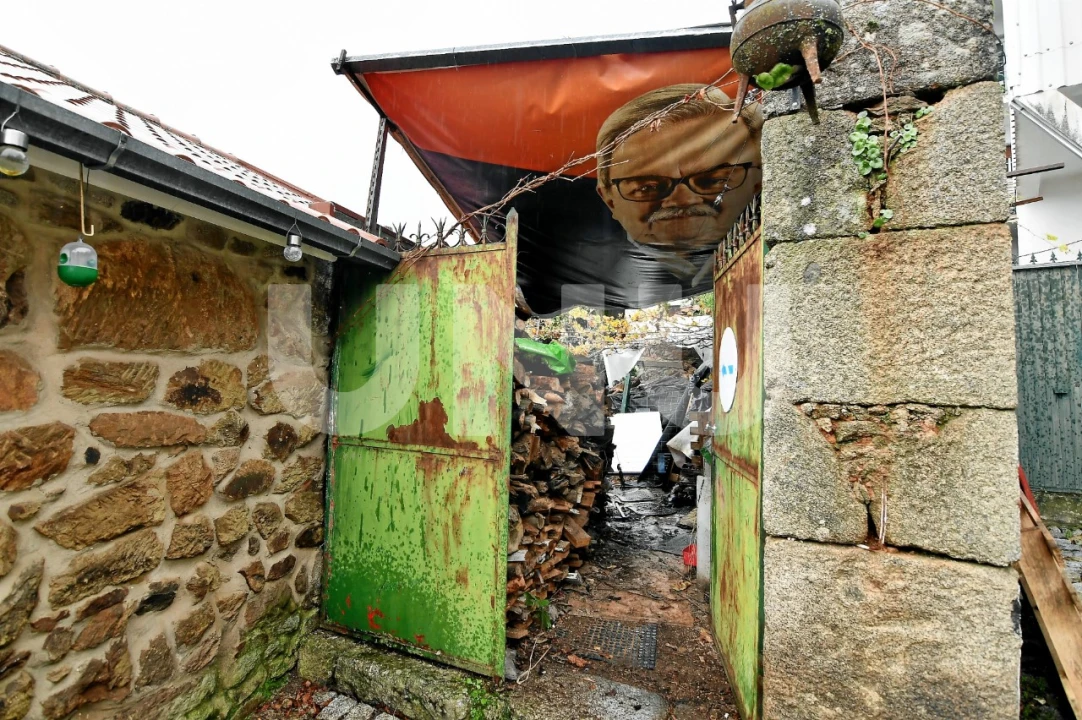 Moradia T4 para Venda em Alcaria Foto 11