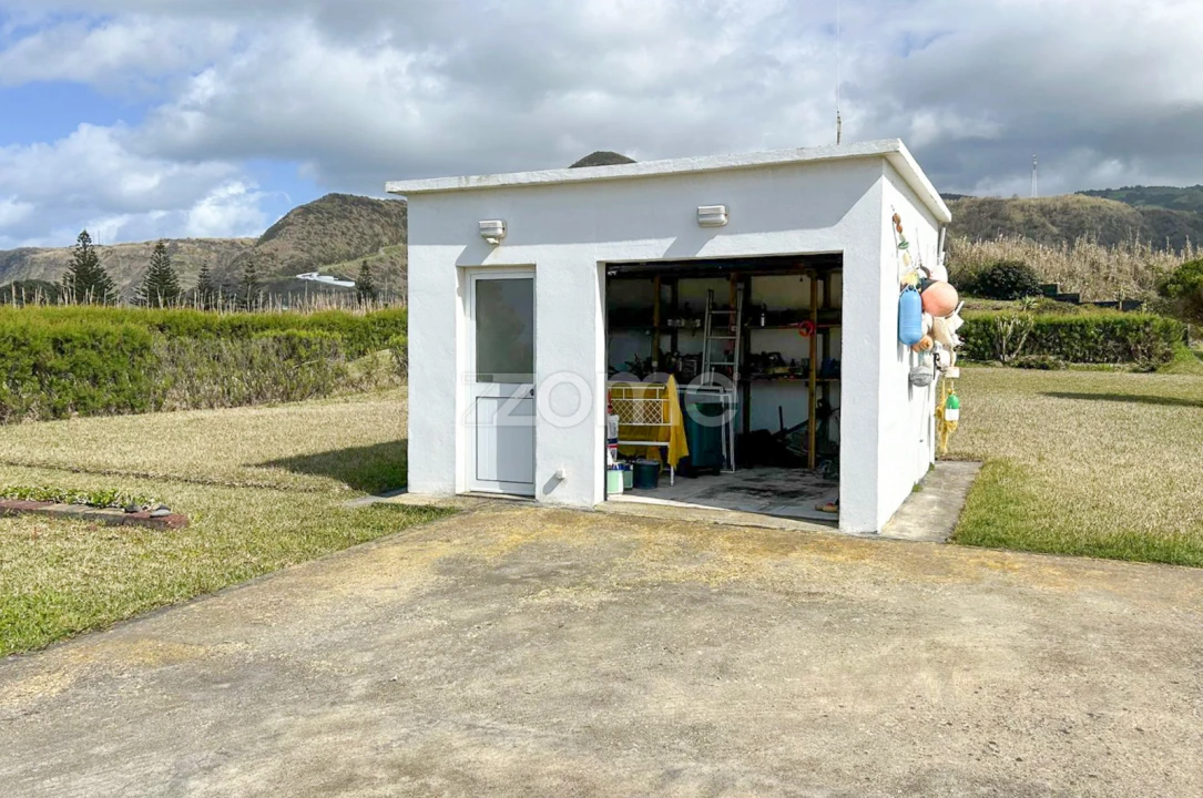 Moradia T2 para Venda em Mosteiros Foto 31