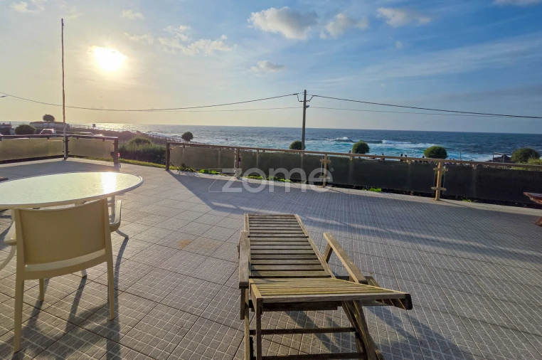 Moradia T2 para Venda em Mosteiros Foto 6