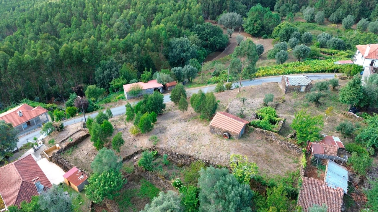 Terreno para Venda em Cabração e Moreira do Lima Foto 7