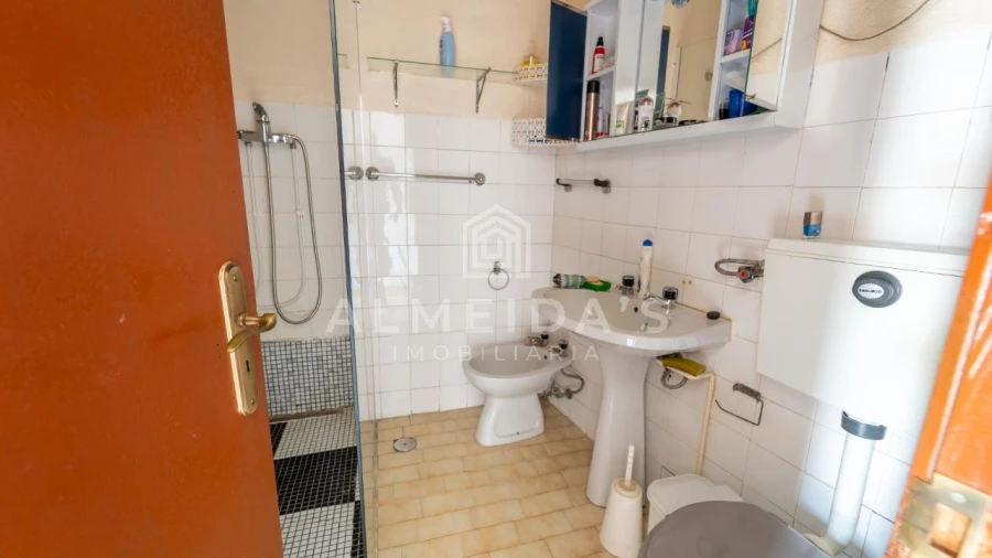 Moradia T3 para Venda em Sabroso de Aguiar Foto 6