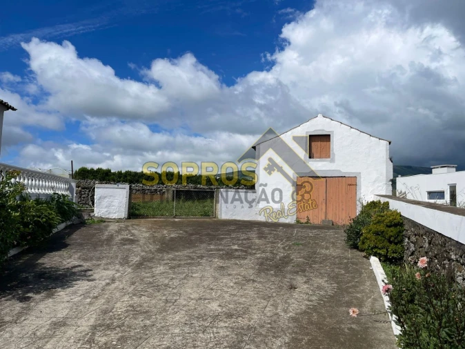 Moradia T5 para Venda em Cabo da Praia Foto 3