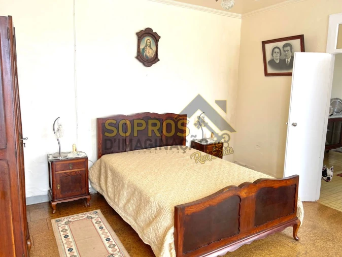 Moradia T5 para Venda em Cabo da Praia Foto 8