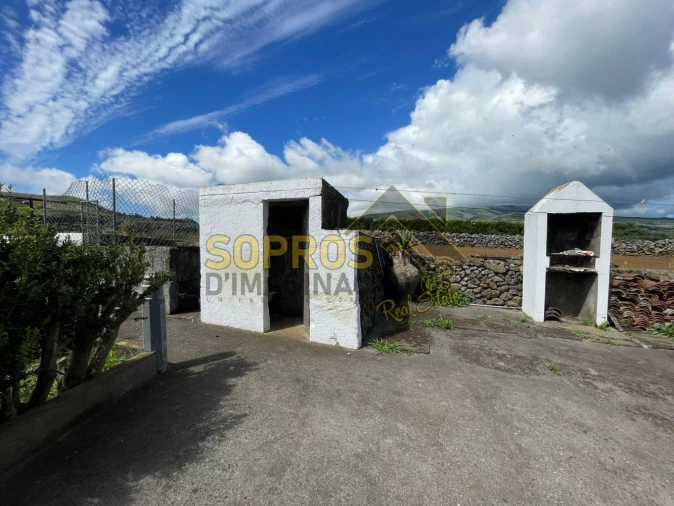 Moradia T5 para Venda em Cabo da Praia Foto 4