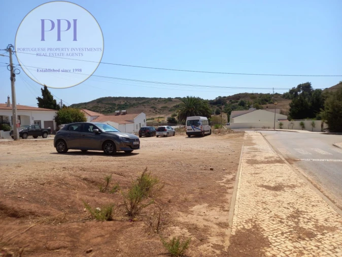 Moradia T3 para Venda em Budens Foto 10