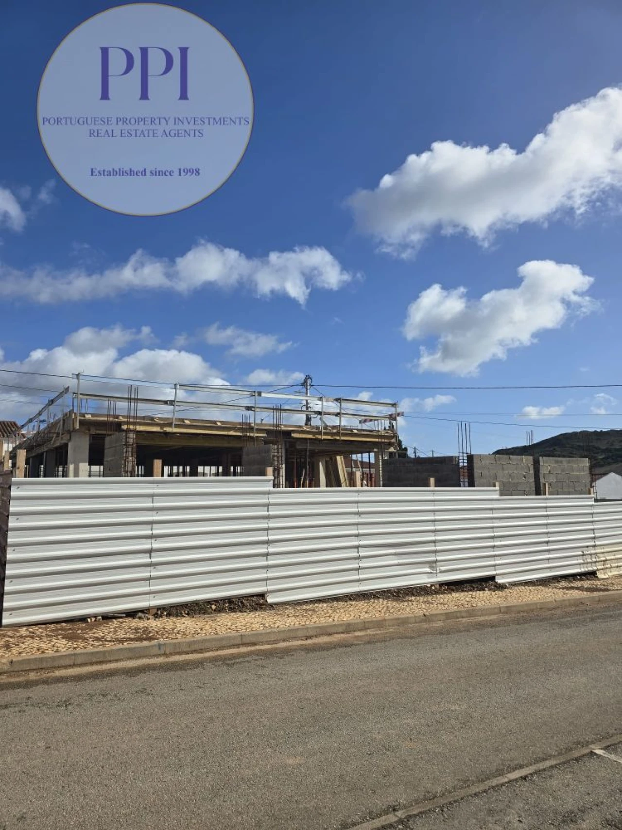 Moradia T3 para Venda em Budens Foto 2