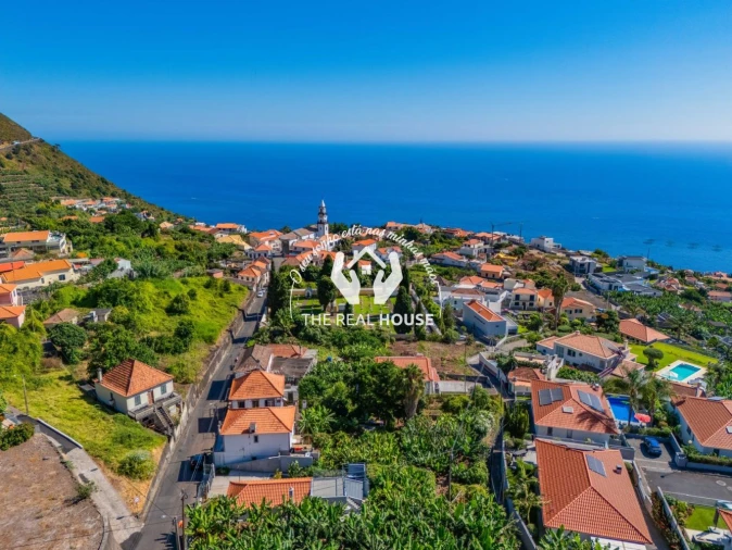 Moradia T2 para Venda em Arco da Calheta