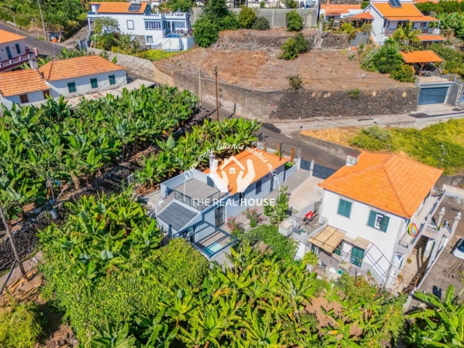 Moradia T2 para Venda em Arco da Calheta Foto 3