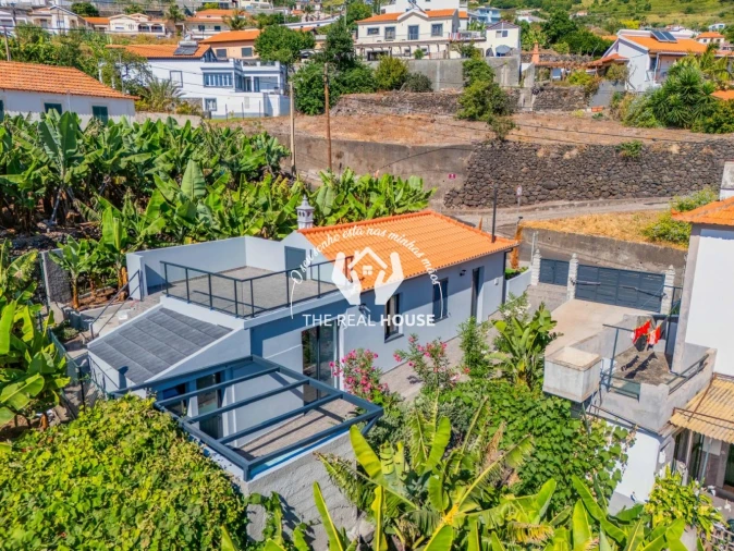 Moradia T2 para Venda em Arco da Calheta Foto 2