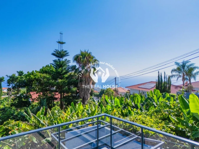 Moradia T2 para Venda em Arco da Calheta Foto 16