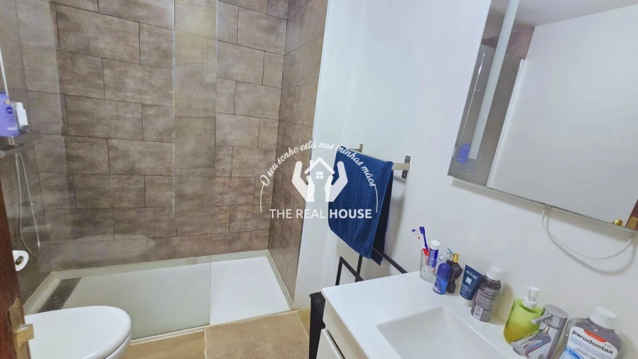 Apartamento T2 para Venda em Santo Antonio Foto 11