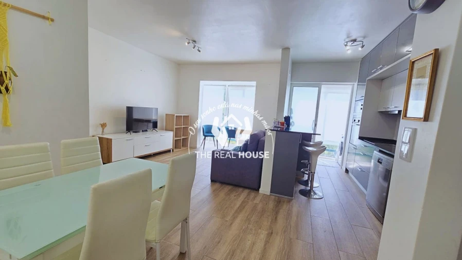 Apartamento T2 para Venda em Santo Antonio Foto 4