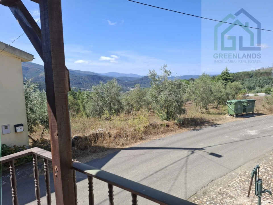 Moradia T2 para Venda em Folques Foto 32