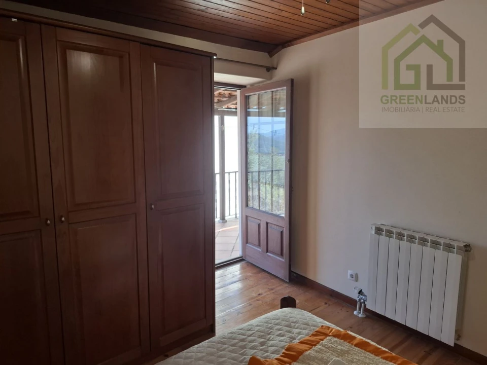 Moradia T2 para Venda em Folques Foto 38